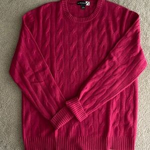 Men’s jewel pink crew-neck sweater.